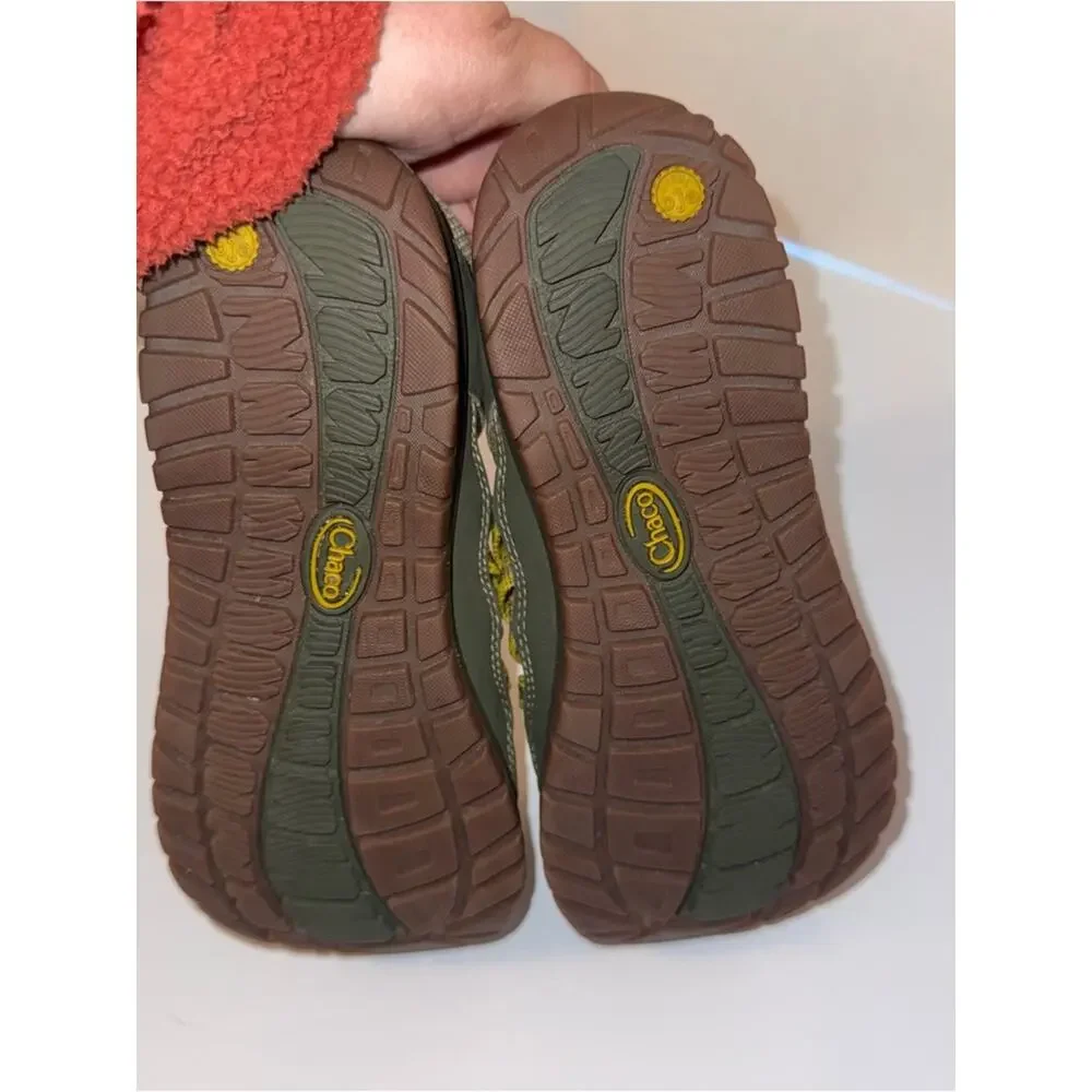 CHACOS Outcross Youth waterproof gorpcore athletic hiking shoe 5